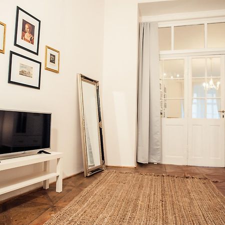 Apartment Astronomical Clock プラハ エクステリア 写真