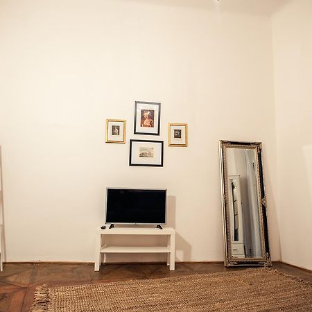 Apartment Astronomical Clock プラハ エクステリア 写真