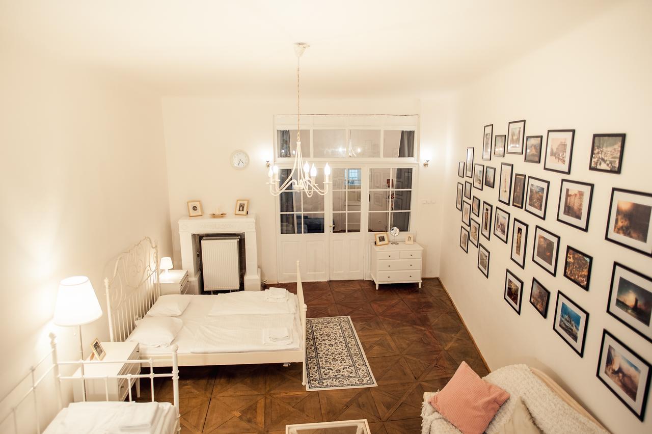 Apartment Astronomical Clock プラハ エクステリア 写真